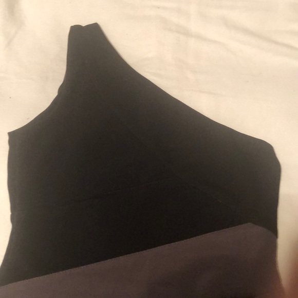 One shoulder dress - Picture 3 of 4